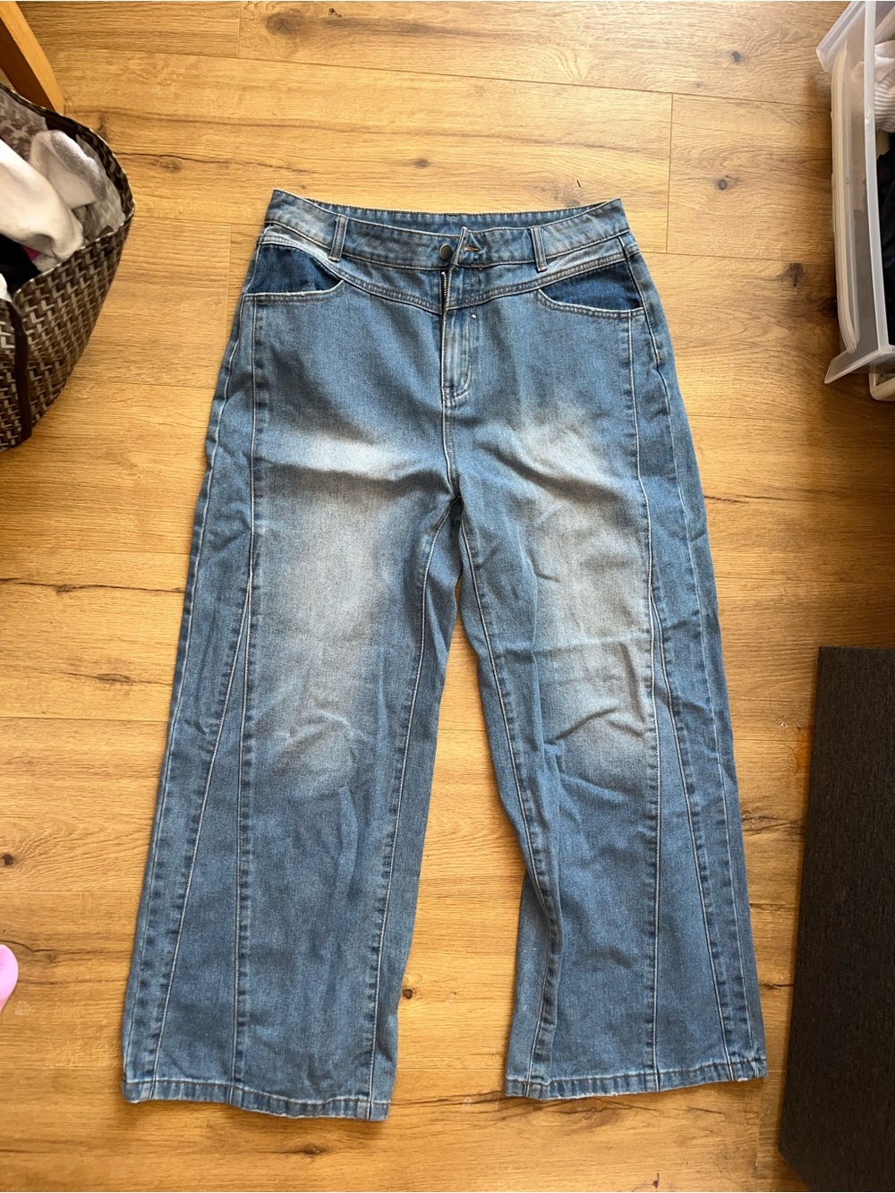 Cider Women's Wide-Leg Jeans in Light Blue Wash
